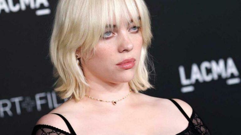 Billie Eilish paradeert in doorzichtige outfit op rode loper: «Wow, zo mooi!» (foto)