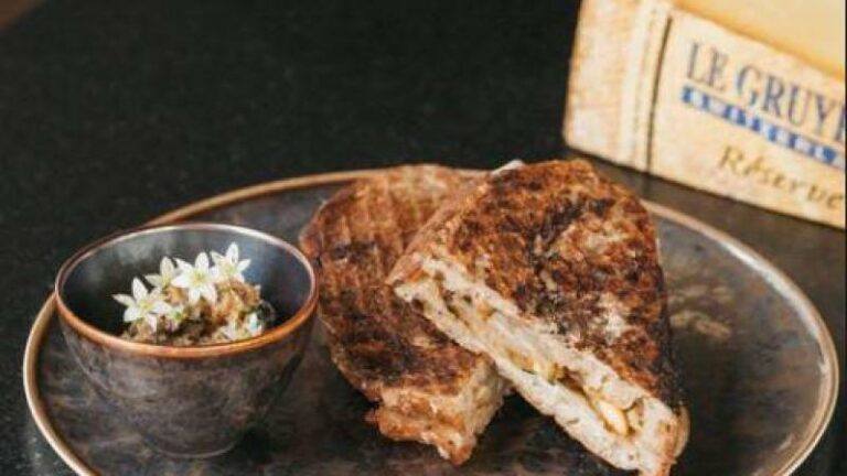 Van deze croque-monsieur op sterrenniveau heb je nog geen kaas gegeten