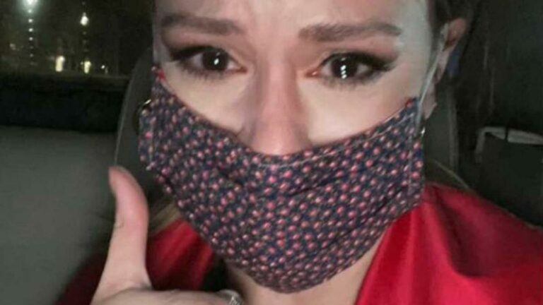 Vrouw in tranen wanneer date haar naar huis stuurt wegens «te blote» outfit (video)
