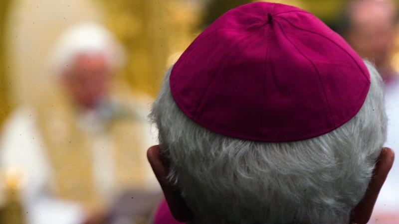 BIZAR. Italiaans bisdom biedt excuses aan nadat bisschop DIT vertelde aan kinderen