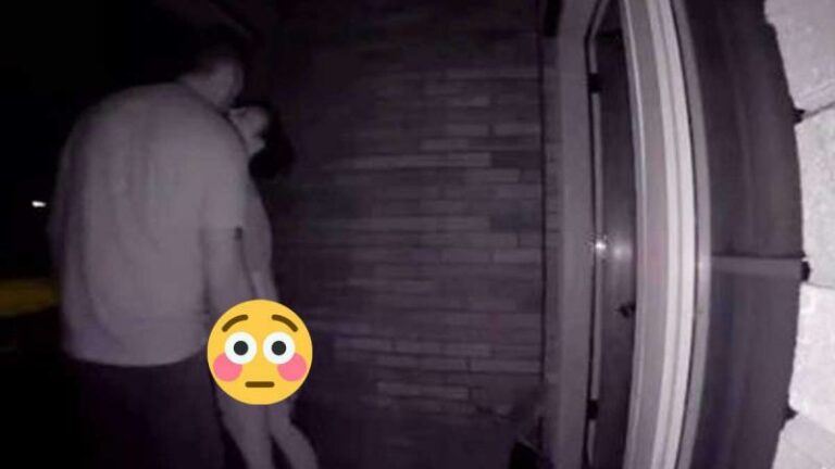 Vrouw betrapt man met halfnaakte minnares: «En dat voor de camera die hij zelf installeerde…» (video)