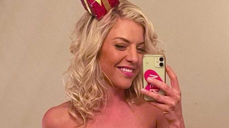 Ella Leyers gaat wel héél ver met kerstoutfit in ‘De Slimste Mens’: «Ik ben misschien iets te hard gegaan» (foto)
