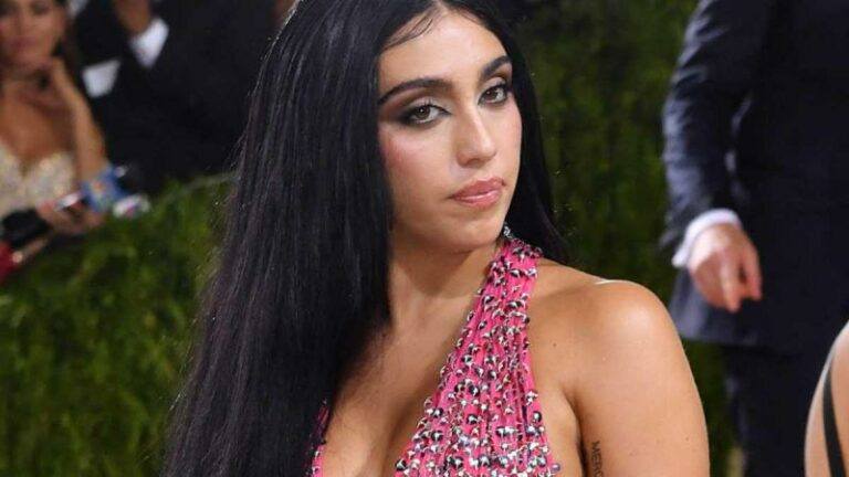Dochter van Madonna woedend over DEZE foto: «Nu gaat mijn moeder te ver!»