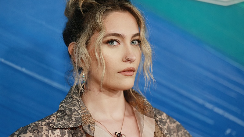 Dochter van Michael Jackson POEDELNAAKT op Instagram. Volgers lovend: “Gedurfd!” (foto)