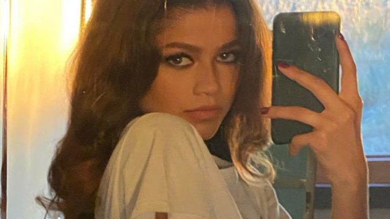 ‘Dune’-actrice Zendaya laat in doorschijnende outfit weinig aan verbeelding over. Fans lovend: “WAUW!” (foto’s)
