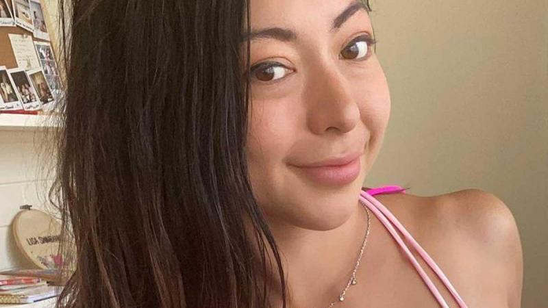Influencer met A-cup geeft pesters lik op stuk: «Ik hou van mijn kleine borsten» (video)