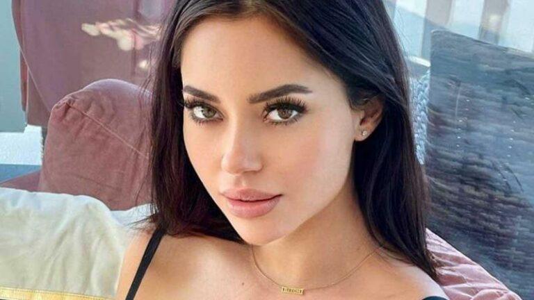 Influencer poseert in ‘Baywatch’-badpak, maar twijfelt: «Is het te klein voor mij?» (foto)