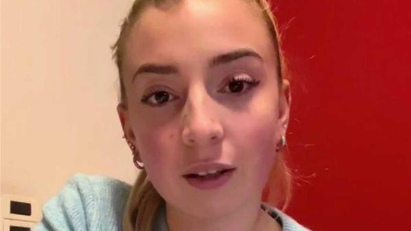 Vrouwelijke scheidsrechter in tranen na gelekte naaktbeelden: «Ik wens dit niemand toe»