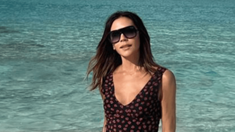 Victoria en David Beckham tonen strakke figuren: “Jullie vormen een fantastisch koppel!” (foto’s)