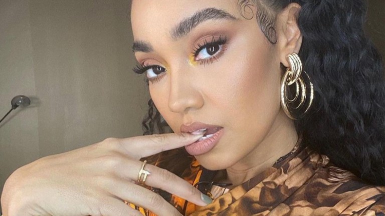 ‘Little Mix’-zangeres verbaast fans met deze bikinifoto’s: “Ben jij nu niet nét bevallen?!”