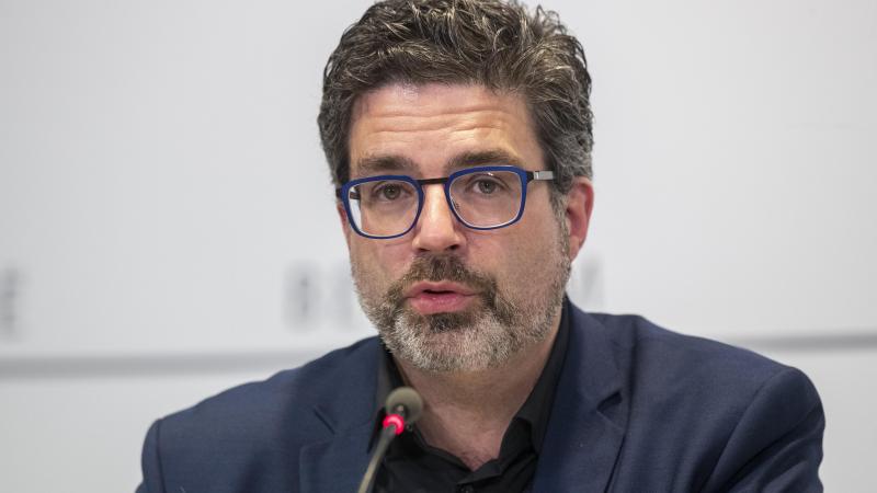 Steven Van Gucht: «Vanaf dan kunnen we naar code oranje»