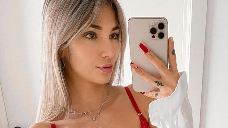 ‘Temptation’-Amber poseert in doorzichtige lingerie: «Staat je prachtig!» (foto)