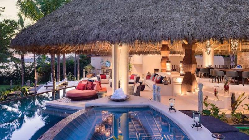 Nachtje logeren in de villa van ‘Too Hot To Handle’? Daar moet je dan een flink bedrag voor neertellen