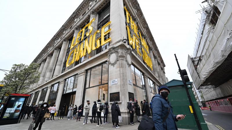 BIZAR. Britse retailketen wil meer bezoekers lokken met sekstherapie en psychedelische trips