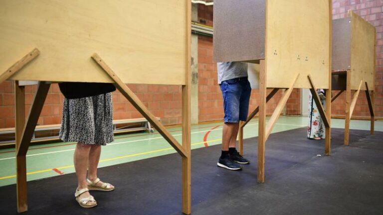 Democratie ging ook in 2021 wereldwijd achteruit, België blijft «gebrekkige democratie»
