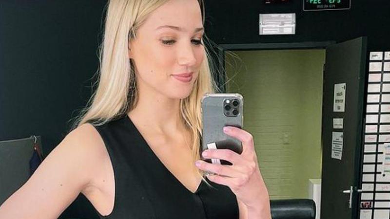 Lauren Versnick choqueert volgers met bolle buik: «Worden jullie mama en papa?!» (foto)