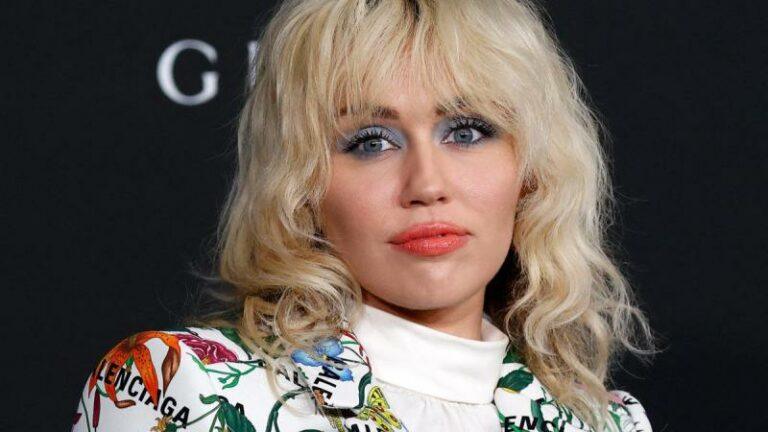 Miley Cyrus poseert in doorzichtige lingerie voor Gucci-campagne: «Wow, zo sexy!»