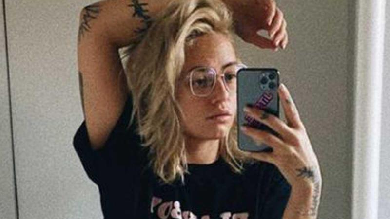 Jitske Van de Veire toont impact van verschillende houding op hoe haar lichaam eruitziet (foto)