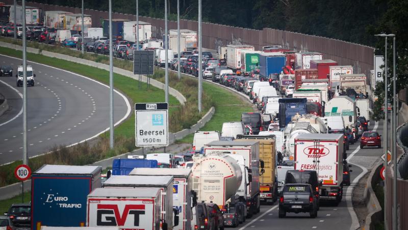 Tweeënveertig werven op Vlaamse snelwegen in 2022: Hier voorspelt Touring de zwaarste verkeershinder
