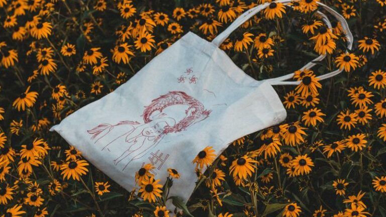 Populaire katoenen tote bags zijn helemaal niet zo milieubewust zoals we denken