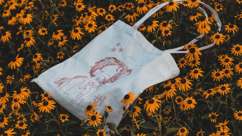 Populaire katoenen tote bags zijn helemaal niet zo milieubewust zoals we denken
