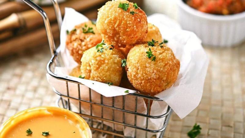 Hoe komt de niet-bittere bitterbal aan zijn naam?