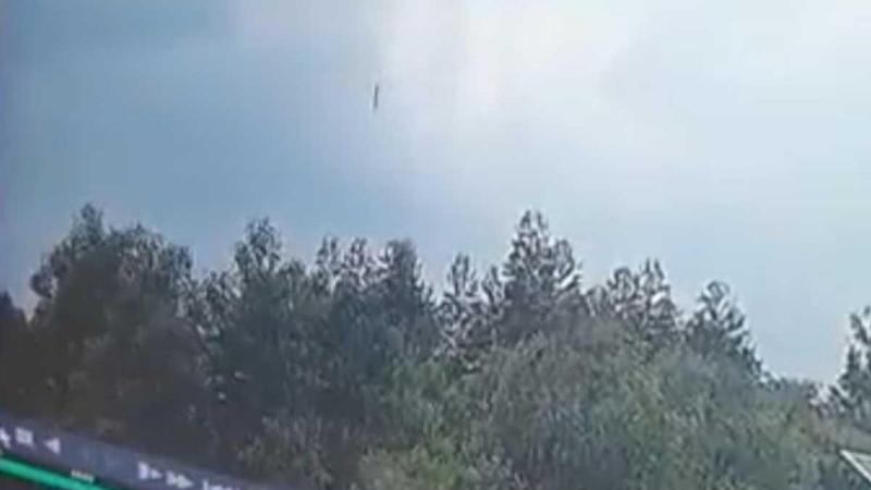 Beelden tonen laatste momenten van gecrasht vliegtuig in China (video)