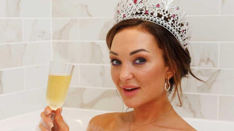 Miss België Chayenne van Aarle reageert op vermoedens dat ze plastische chirurgie heeft ondergaan