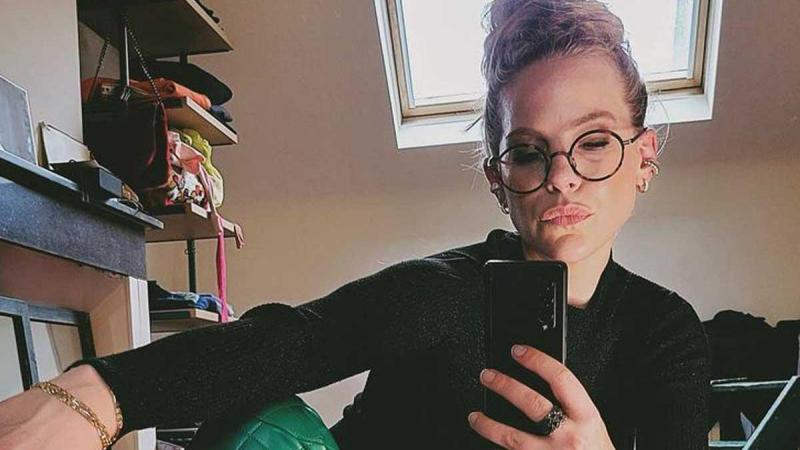 Eline De Munck maakt reclame in gewaagde outfit: «Gaat het om de bril of om het lichaam?» (foto)