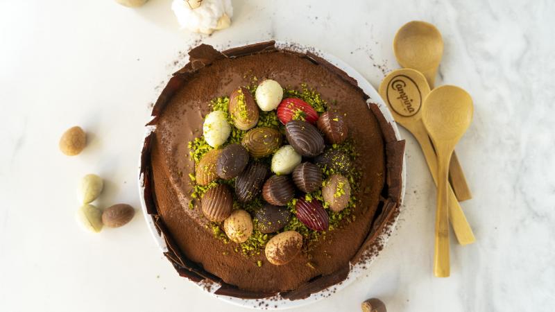 RECEPT. Maak indruk op de paasbrunch met dit chocolade paasnest