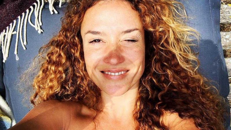 Badpakfoto van Katja Schuurman lokt heel wat reacties uit: «Je decolleté ziet er raar uit!»