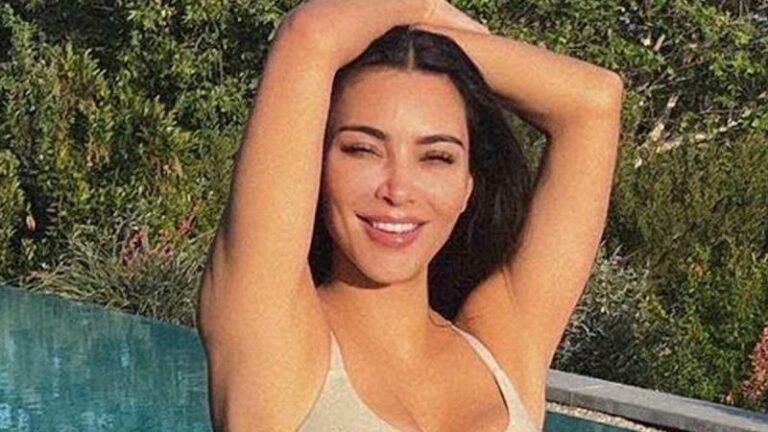 Kim Kardashian reageert op vermoedens dat DEZE foto van haar bewerkt zou zijn