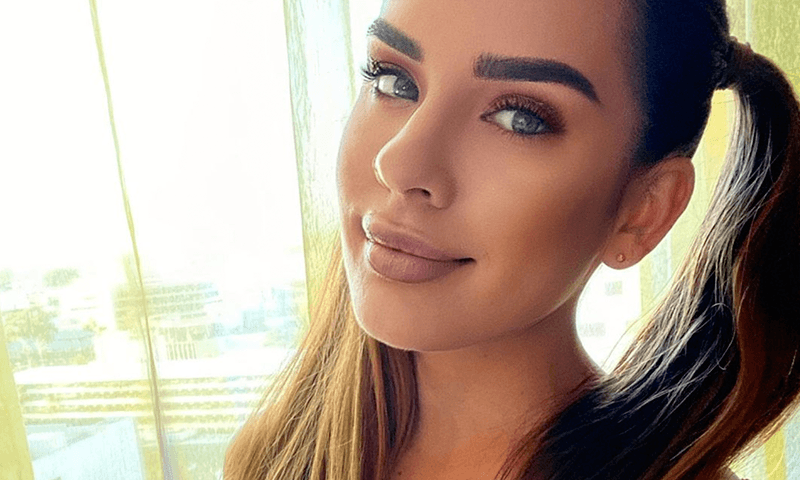 OnlyFans-model krijgt na de seks te maken met een allergische reactie op… noten (foto’s)