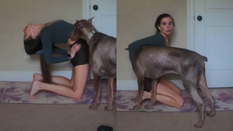 VIRAAL: Dame wil rustig wat yoga-oefeningen doen. Maar haar aanhankelijke hond heeft andere plannen! (video)
