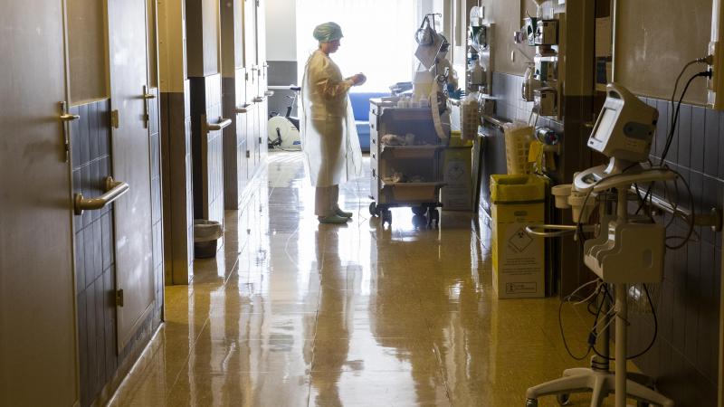 Eerste bevestigde geval van apenpokken in VS, tiental verdachte gevallen in Canada