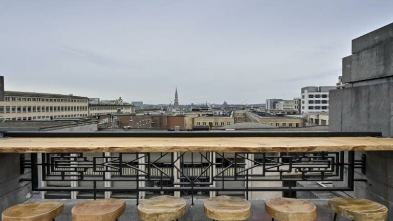 YES. Bozar opent vanaf DIT moment eindelijk gloednieuwe rooftopbar voor het grote publiek
