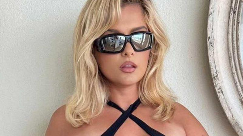 Bebe Rexha poseert in weinig verhullend badpak: «Wow, wat een droomlichaam!» (foto)