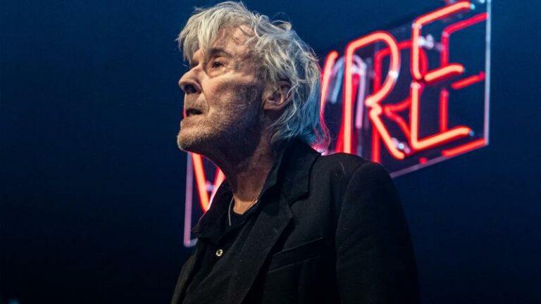 Fans kunnen Arno dit weekend in Oostende uitwuiven voor uitstrooiing op zee