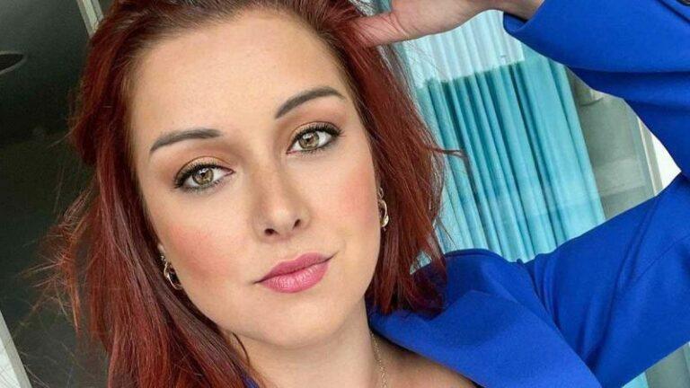 Lotte Vanwezemael verbluft in diep uitgesneden jurk: «Daar wordt een mens stil van» (foto)