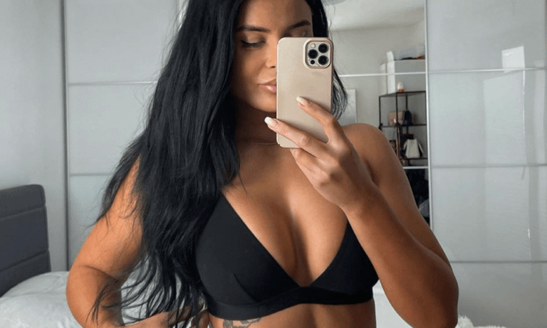 Knap model dumpt mannen voor seksspeeltjes: “Ik ben veel gelukkiger alleen” (foto’s)