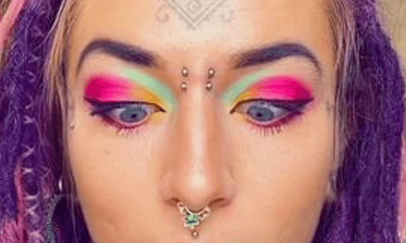 TikTokster met gespleten tong: “Ja, ik kan Pepsi en Coca-Cola tegelijk proeven!” (video’s)