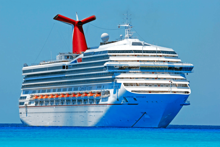 BIZAR! Cruise betaalt reizigers volledig terug… als ze verdwijnen in Bermudadriehoek!