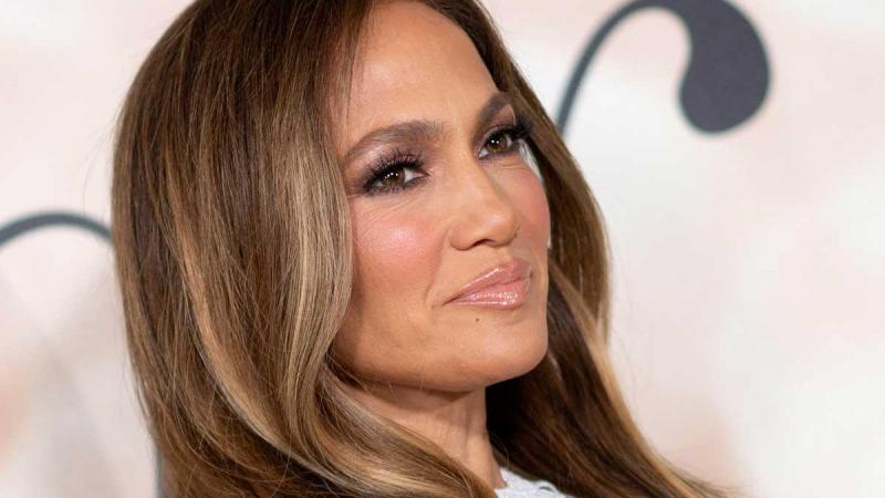 Jennifer Lopez lokt verbaasde reacties uit met bikinifoto: «Niet normaal op haar 52ste»
