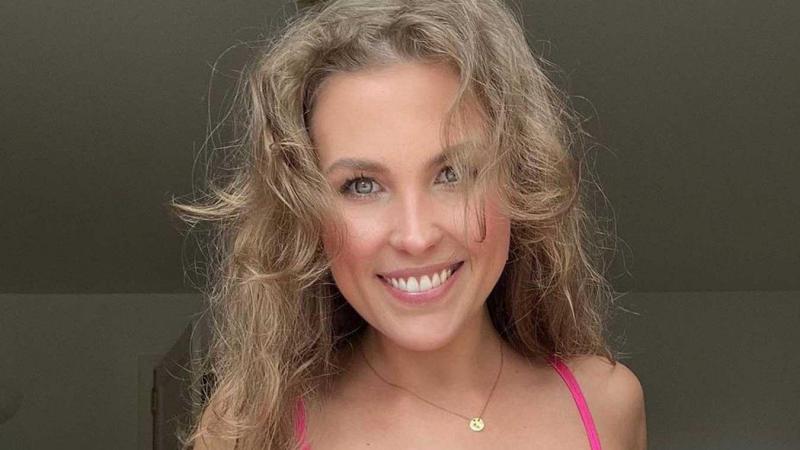 ‘Temptation’-Donna poseert in doorzichtige lingerie: «Ja, ik heb tepelplakkers aan» (foto)