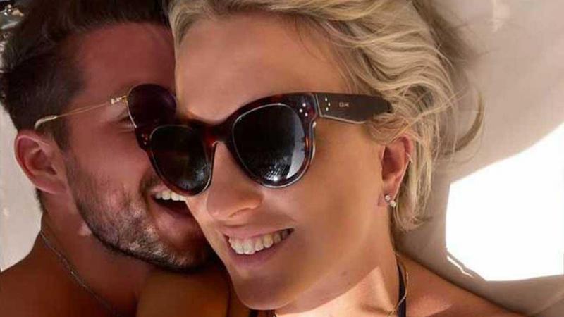 Kat Kerkhofs poseert in bikini in liefdevolle vakantiefoto met Dries Mertens