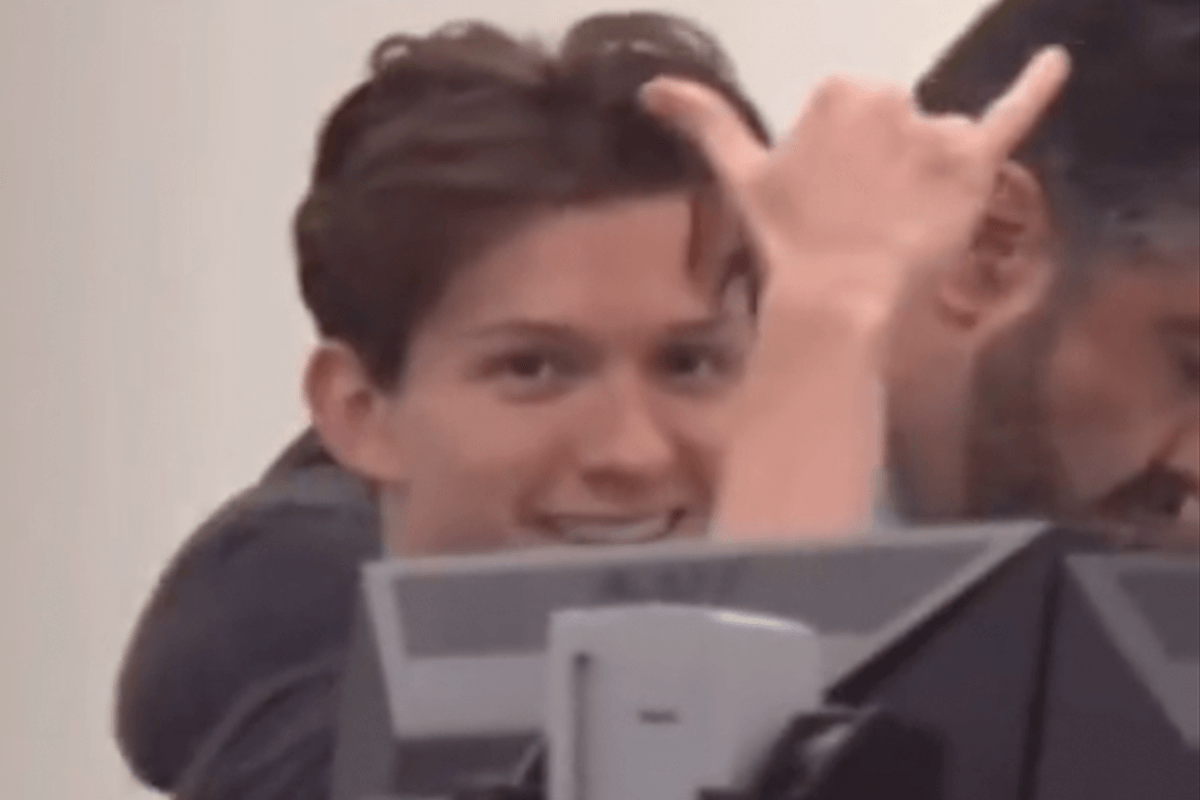 Dit is hoe elke ‘Spider-Man’-acteur reageert op paparazzi: “Hoe zijn ze zo verschillend?!” (video)