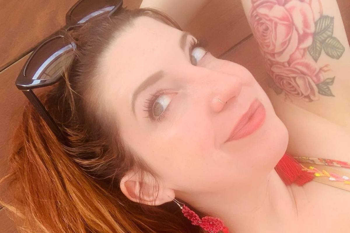 Kaat Bollen deelt zomerse bikinifoto’s: “Geniet ervan!”