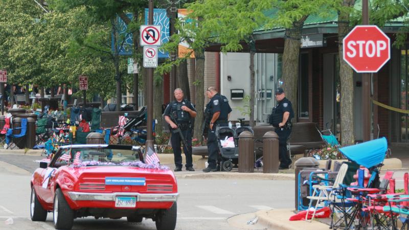 Minstens zes doden bij schietpartij tijdens 4 juli-parade in Chicago, verdachte opgepakt