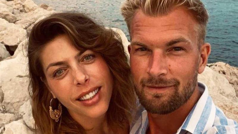 Vrouw van Ruben Van Gucht toont bolle buikje in bikinifoto: «Wat ben je mooi zwanger!»