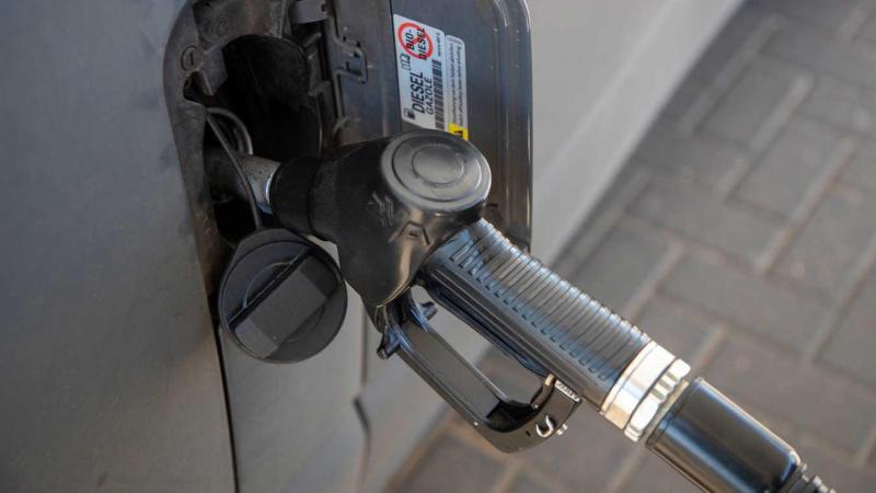 Diesel wordt vanaf vandaag een stuk goedkoper